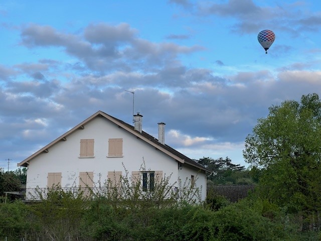 luchtballon-en-huis-mercurey